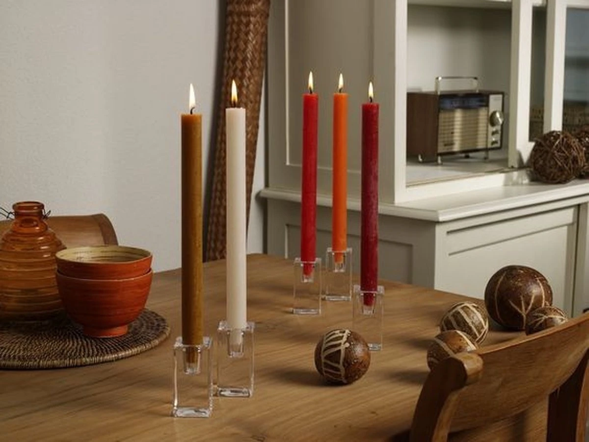 Bolsius - 16 Dinerkaarsen Rustiek - Rood 3 Bolsius - 16 Dinerkaarsen Rustiek - Rood - Afbeelding 3