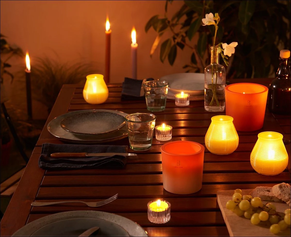 Bolsius - 6 Geurkaarsen - Citronella - Buitenkaars - Geel 3 Bolsius - 6 Geurkaarsen - Citronella - Buitenkaars - Geel - Afbeelding 3