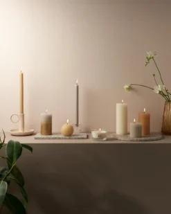 Bolsius - 16 Dinerkaarsen Rustiek - Licht Geel - Paasdecoratie 8 Bolsius - 16 Dinerkaarsen Rustiek - Licht Geel - Paasdecoratie -Bolsius 960x1200 11